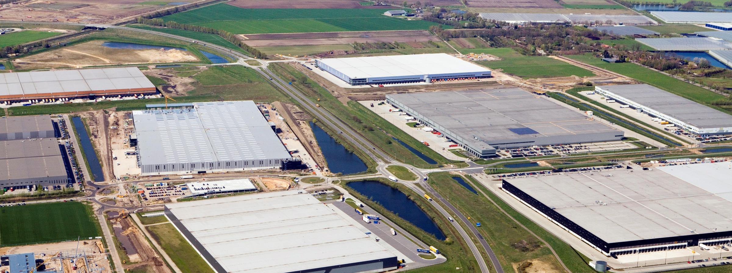 Fiets­vi­a­duct over Green­port­la­ne Ven­lo