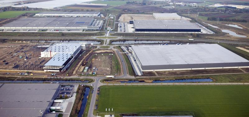 Hightechlogistiek centrum Shop Apotheke op Trade Port Noord