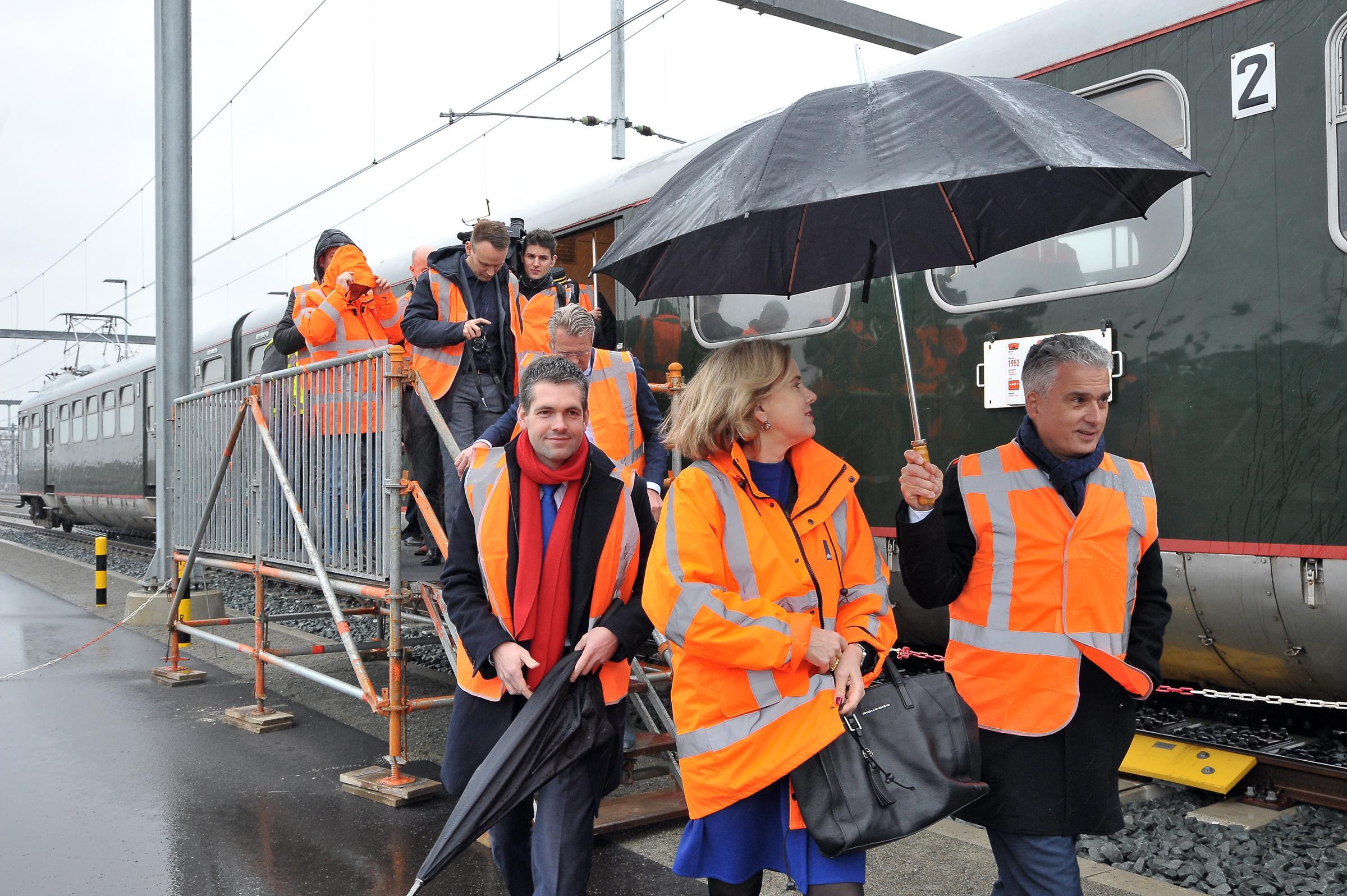 Minister Cora vanNieuwenhuizen levert nieuw spoor Venlo op